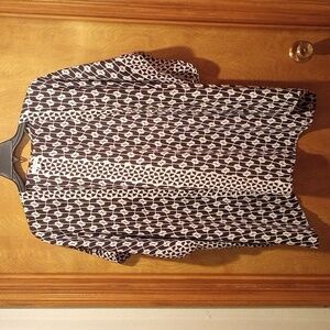 Max Studio 1x Black and White Lite Cover